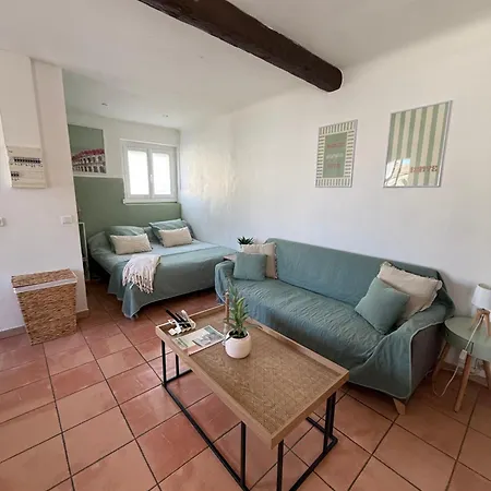 Studio Cosy Avec Clim 33M2 Aimargues Exterior foto